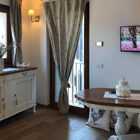 La Poulerie - Dependance Vakantiehuis Gera Lario